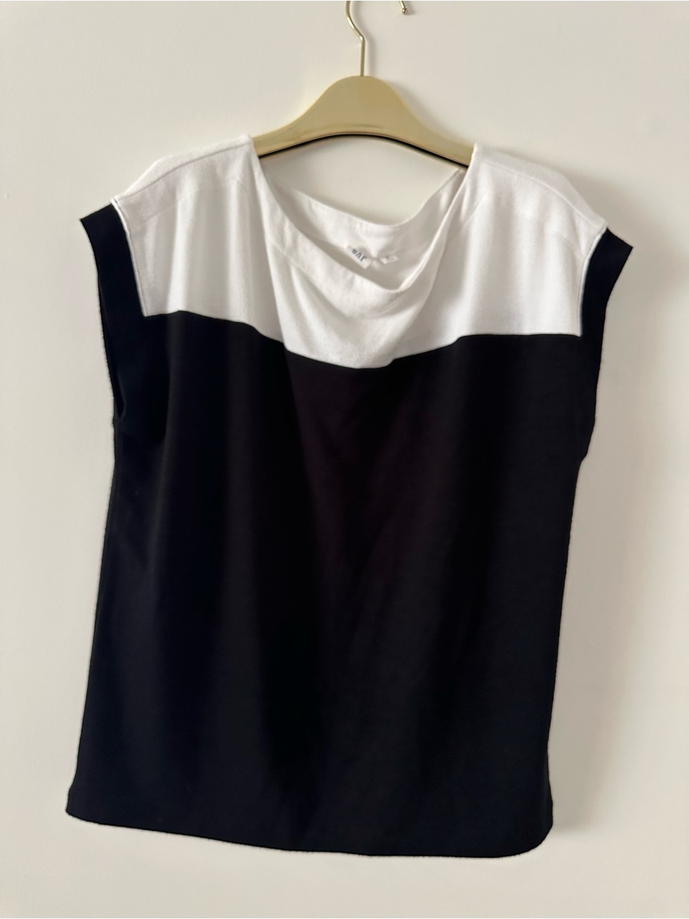 GAP Black and White Colorblock Tank Top